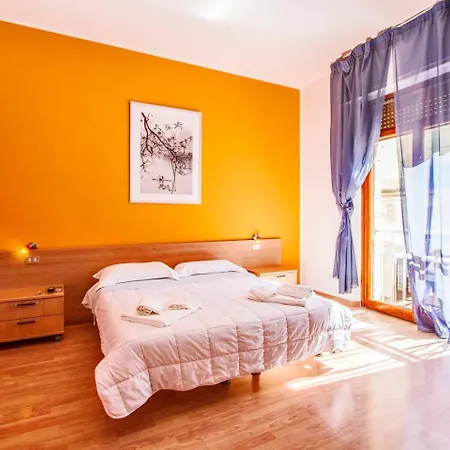 Plaza Bed and breakfast *