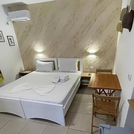 Bed & Breakfast Plaza *