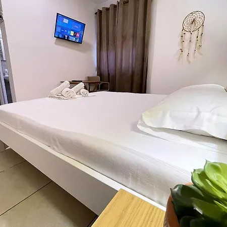 Plaza Bed & Breakfast