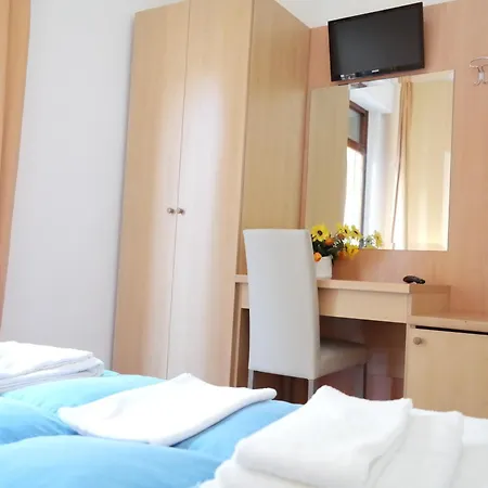 Plaza Bed and Breakfast