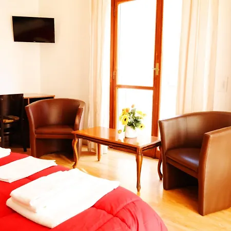 Plaza Bed and Breakfast