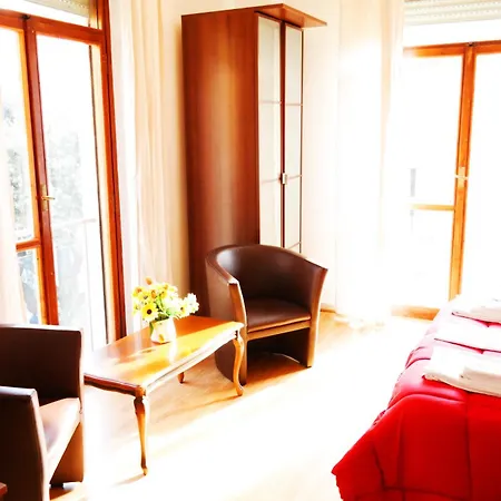 Bed and Breakfast Plaza Λέτσε